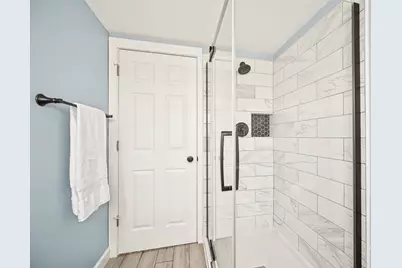 6825 Meadowcrest Drive, Downers Grove, IL 60516 - Photo 19