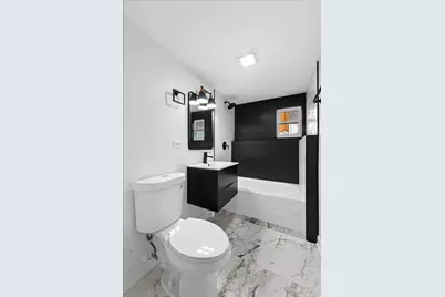 600 N Iowa Avenue, Villa Park, IL 60181 - Photo 9