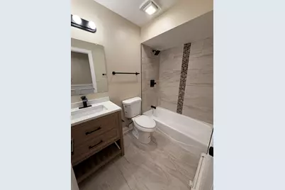 10 Parkside Court #8, Vernon Hills, IL 60061 - Photo 21