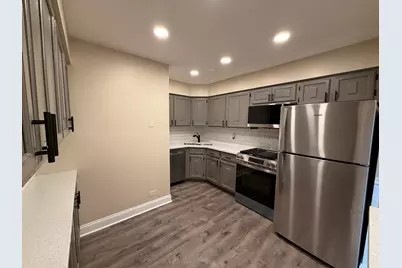 10 Parkside Court #8, Vernon Hills, IL 60061 - Photo 9