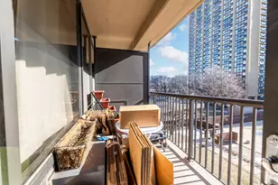 2605 S Indiana Ave, Chicago, IL 60616 - Photo 13