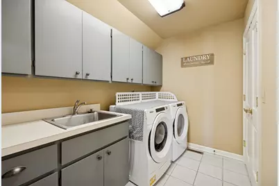 8S230 Hampton Circle, Naperville, IL 60540 - Photo 19