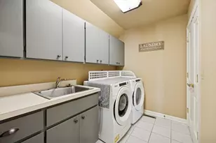 8S230 Hampton Cir, Naperville, IL 60540 - Photo 19