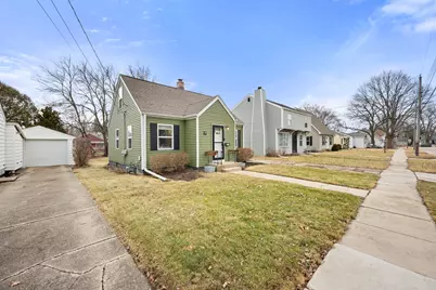835 Albert Avenue, Sycamore, IL 60178 - Photo 5