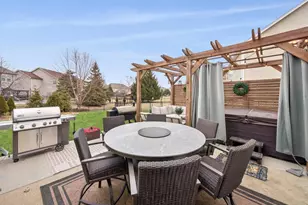 2380 River Hills Ln, Bolingbrook, IL 60490 - Photo 31