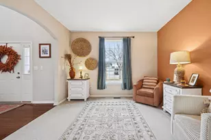 2380 River Hills Ln, Bolingbrook, IL 60490 - Photo 3