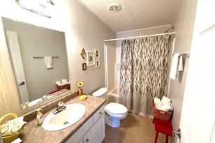 392 W Shirley Ln, Richview, IL 62877 - Photo 11