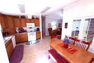 392 W Shirley Ln, Richview, IL 62877 - Photo 5