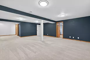 380 Dartmoor Dr, Crystal Lake, IL 60014 - Photo 19