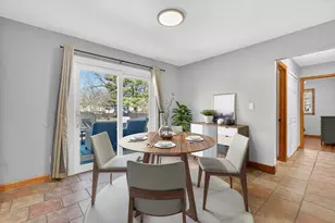 380 Dartmoor Dr, Crystal Lake, IL 60014 - Photo 11