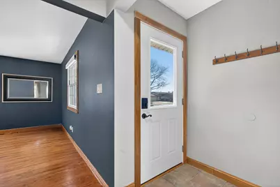 380 Dartmoor Drive, Crystal Lake, IL 60014 - Photo 5