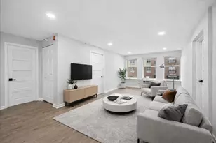 1041 Susan Collins Ln, Oak Park, IL 60302 - Photo 7