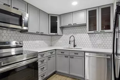 1041 Susan Collins Lane #203, Oak Park, IL 60302 - Photo 17