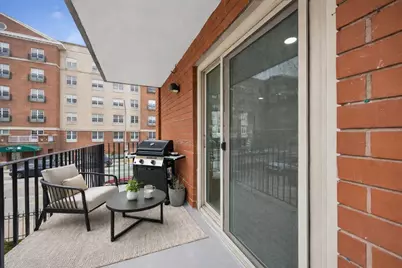 1041 Susan Collins Lane #203, Oak Park, IL 60302 - Photo 5