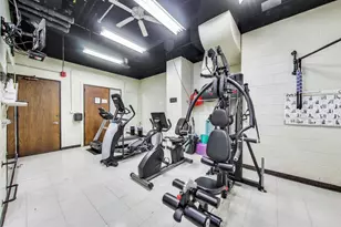 1310 N Ritchie Ct, Chicago, IL 60610 - Photo 29