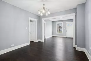 446 S Jackson St, Waukegan, IL 60085 - Photo 5