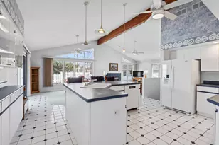 460 E Broadway Ave, Crystal Lake, IL 60014 - Photo 5