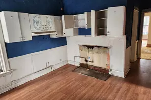 1544 W 71st St, Chicago, IL 60636 - Photo 5