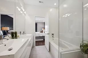 3013 N California Ave, Chicago, IL 60618 - Photo 13