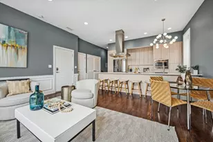 3013 N California Ave, Chicago, IL 60618 - Photo 5