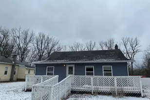 1922 Portland Ave, Savanna, IL 61074 - Photo 1