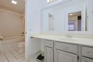 120 White Birch Ln, Westmont, IL 60559 - Photo 23