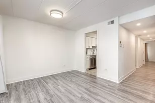 8620 W 95th St, Hickory Hills, IL 60457 - Photo 5