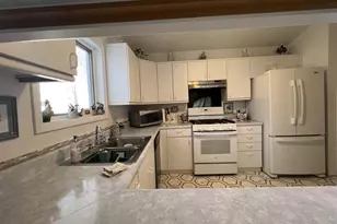 466 44th Ave Ct, East Moline, IL 61244 - Photo 5