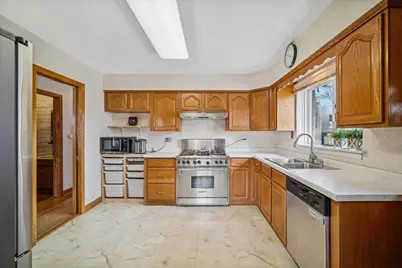 915 S Owen Street, Mount Prospect, IL 60056 - Photo 7