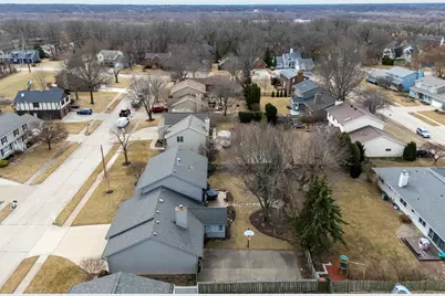 3615 74th Street, Moline, IL 61265 - Photo 3