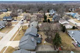 3615 74th St, Moline, IL 61265 - Photo 3