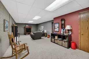 3615 74th St, Moline, IL 61265 - Photo 35
