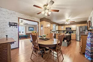 28007 Brickville Rd, Sycamore, IL 60178 - Photo 3