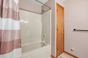 28007 Brickville Rd, Sycamore, IL 60178 - Photo 21