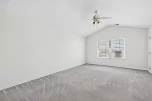 31104 Carpenter Ct, Warrenville, IL 60555 - Photo 19