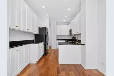 31104 Carpenter Court, Warrenville, IL 60555 - Photo 13