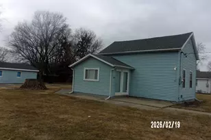 101 N Market St, Watseka, IL 60970 - Photo 3