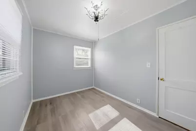 722 W Park Avenue, Aurora, IL 60506 - Photo 17