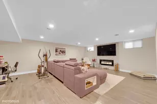 5233 N Osceola Ave, Chicago, IL 60656 - Photo 31