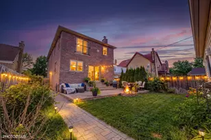 5233 N Osceola Ave, Chicago, IL 60656 - Photo 47