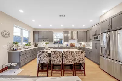 5233 N Osceola Avenue, Chicago, IL 60656 - Photo 5