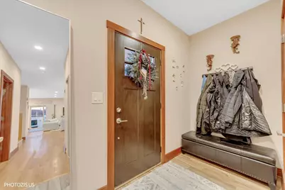 5233 N Osceola Avenue, Chicago, IL 60656 - Photo 15