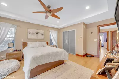 5233 N Osceola Avenue, Chicago, IL 60656 - Photo 33