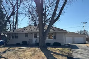 1136 Gertsam Dr, Bradley, IL 60915 - Photo 3