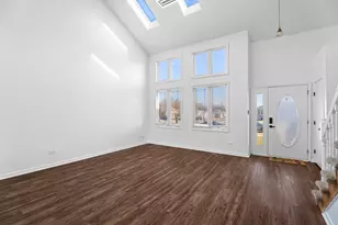 262 Lakeview Ct, Steger, IL 60475 - Photo 3