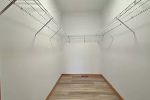 8237 Auburn Ln, Frankfort, IL 60423 - Photo 15