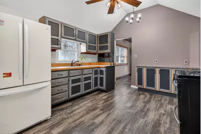 272 S Michigan Avenue, Bradley, IL 60915 - Photo 15