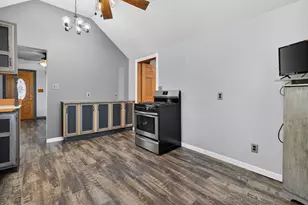 272 S Michigan Ave, Bradley, IL 60915 - Photo 17