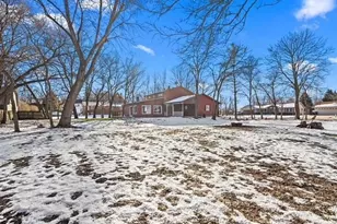 250 N View St, Hinckley, IL 60520 - Photo 3