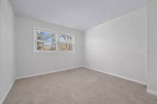 250 N View St, Hinckley, IL 60520 - Photo 11